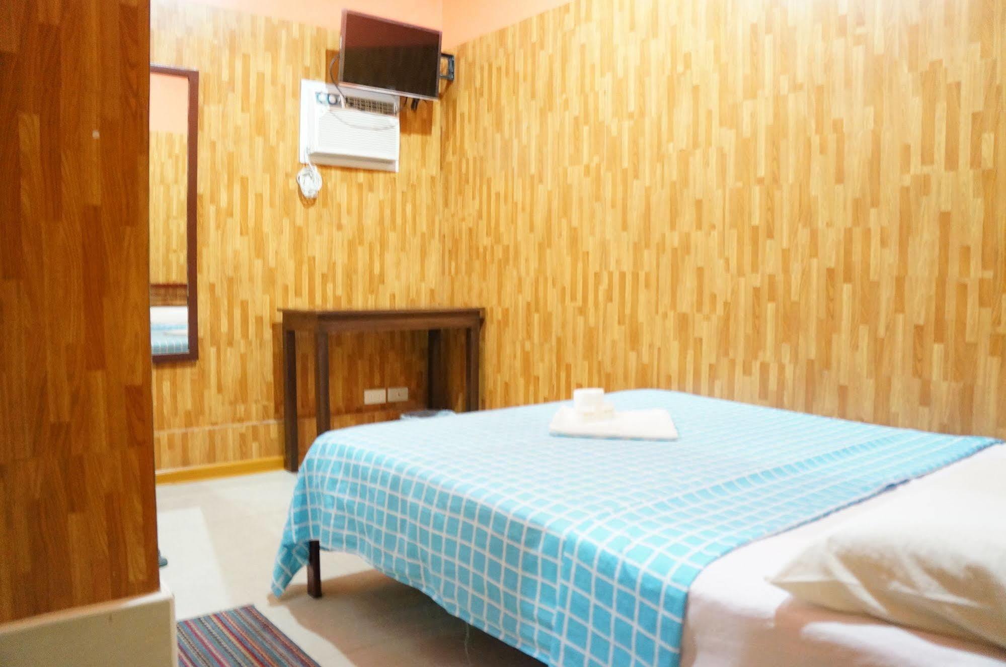 Daylight Inn Davao Exterior photo